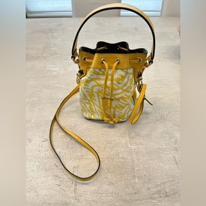 Fendi Mon Tresor sunshine bucket bag. 100% authentic